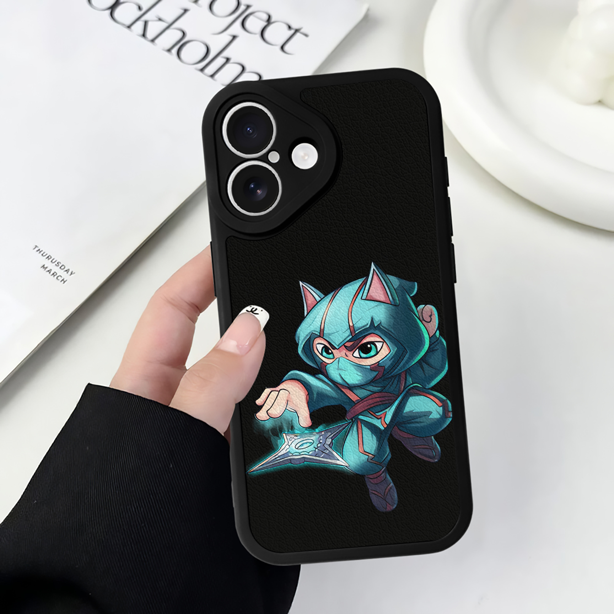 リーグ・オブ・レジェンド League of Legends LOL 【iPhone 16シリーズ対応】シリコンスマホケース（レザー調） 材質：シリコン